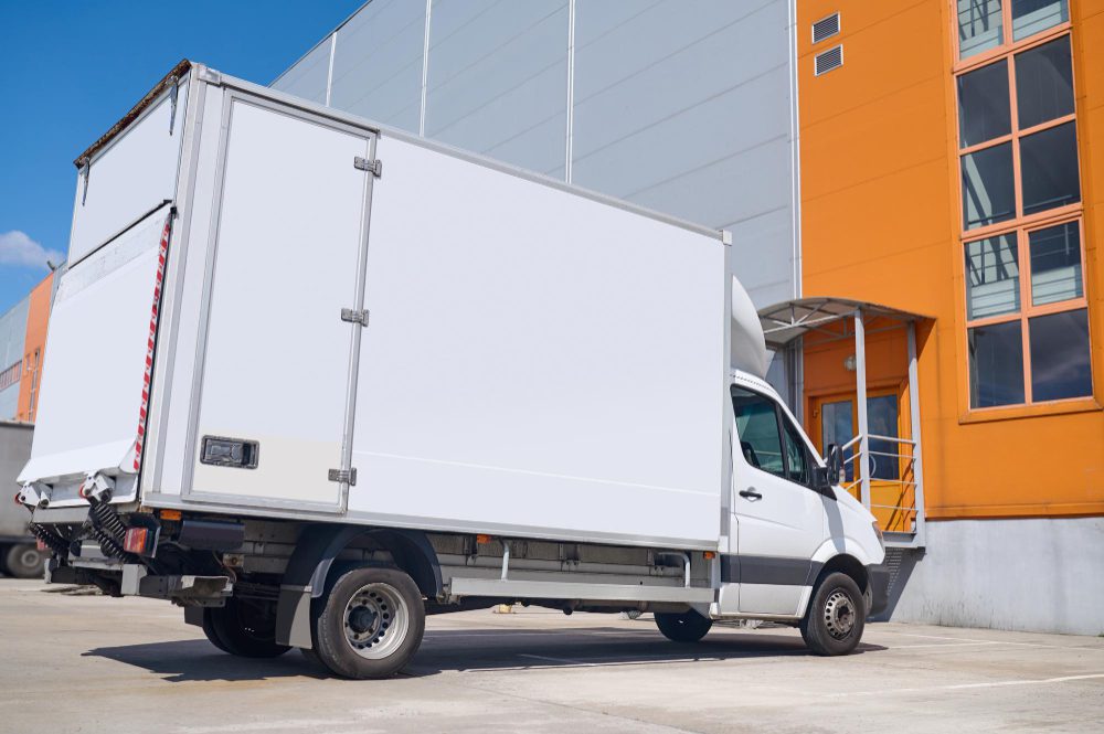 56932 Small Box Trucks | Larger Loads & Job Site Freight